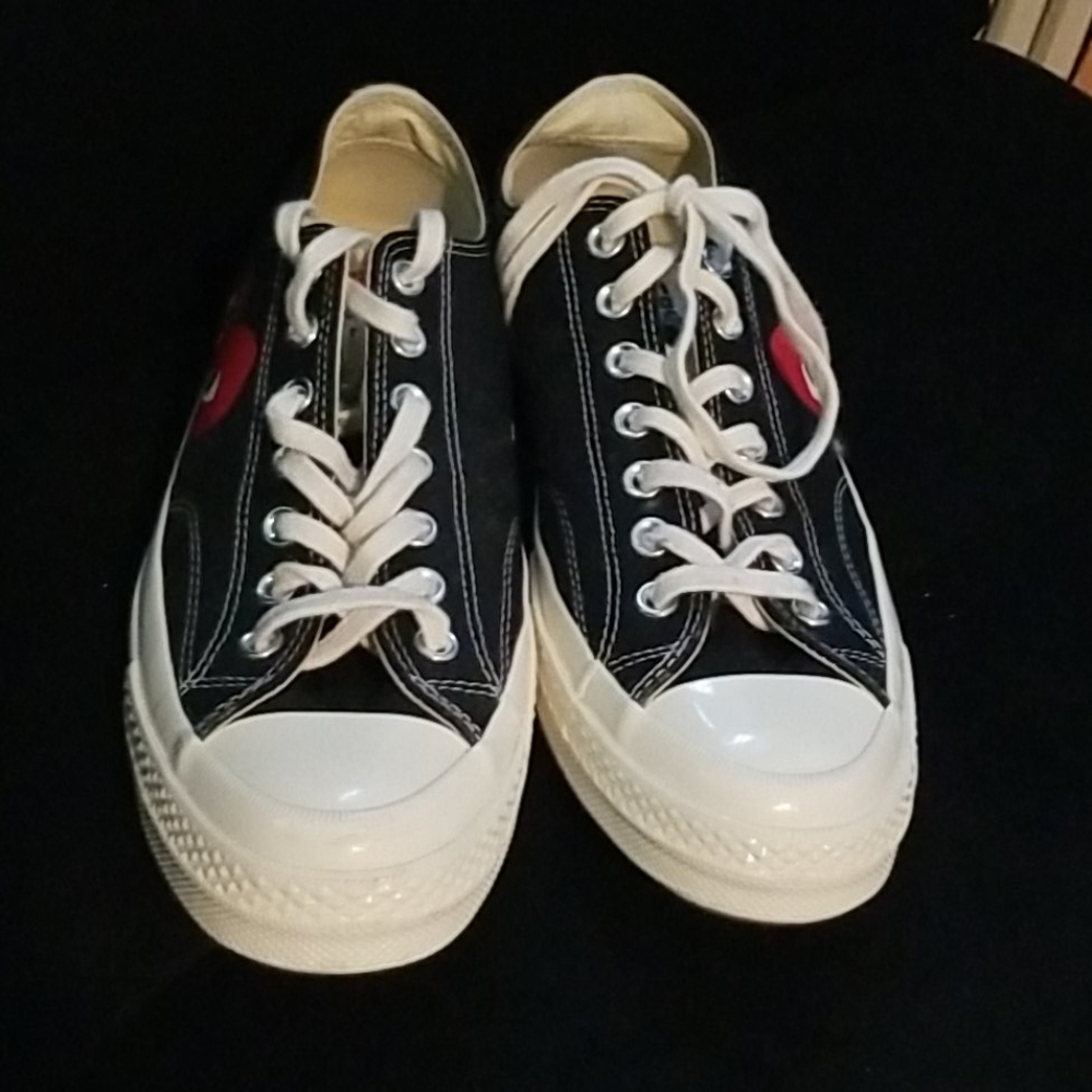 Sneakers - Picture 2 of 4